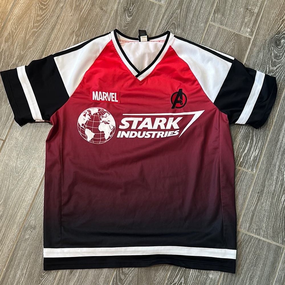 Our Universe boxlunch Marvel Avengers Tony stark soccer jersey XL EUC